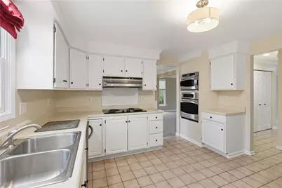 2356 Westgate Dr, Pittsburgh, PA 15237 - Photo 13