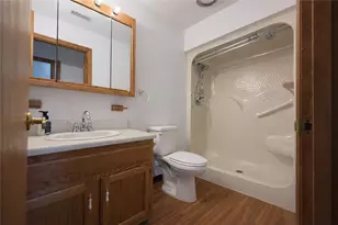 504 Holly Ct, Saxonburg Boro, PA 16056 - Photo 11