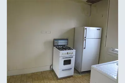 407 Linnview Ave, Pittsburgh, PA 15210 - Photo 13