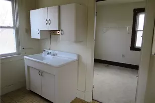 407 Linnview Ave, Pittsburgh, PA 15210 - Photo 15