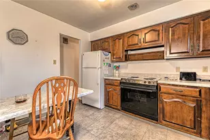 392 Longs Rd, Unity Township, PA 15650 - Photo 13