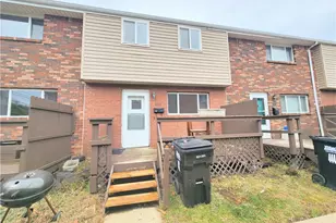 442 Brierly Ln, West Mifflin, PA 15122 - Photo 1