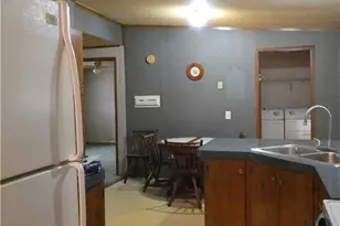 463 Skylare Dr, Prospect Boro, PA 16052 - Photo 7