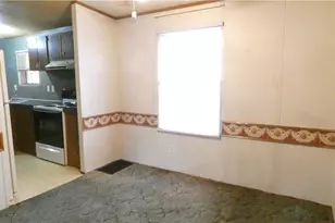 463 Skylare Dr, Prospect Boro, PA 16052 - Photo 5