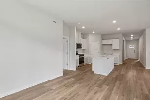 369 Gleneagles Dr, Twp of But NW, PA 16001 - Photo 9