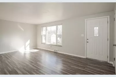 3530 Pinewood Dr, West Homestead, PA 15120 - Photo 3