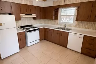 1631 3rd Ave, Arnold, PA 15068 - Photo 5