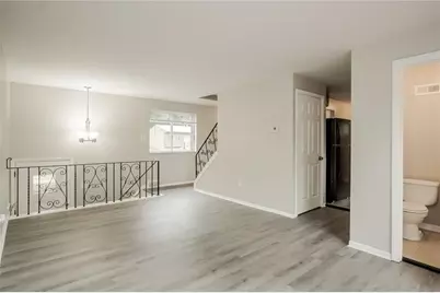 247 Golden Gate Dr, Verona, PA 15147 - Photo 3