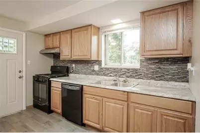 247 Golden Gate Dr, Verona, PA 15147 - Photo 9