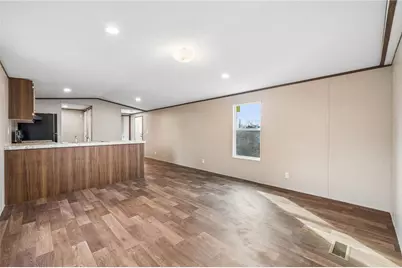 125 Laurel View Dr, Bullskin Township, PA 15666 - Photo 3