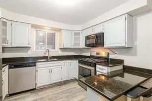 1025 Catherine Dr, Conway, PA 15027 - Photo 5