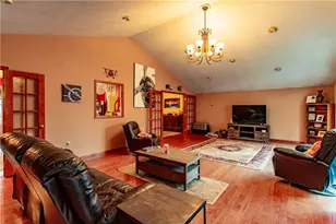 134 Kermiet Dr, Monaca, PA 15061 - Photo 13