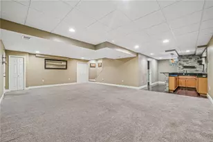 208 Murdock Way, Hempfield Township, PA 15601 - Photo 47