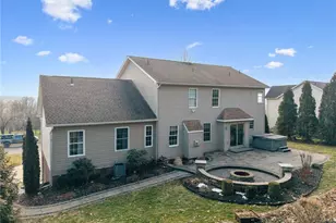 208 Murdock Way, Hempfield Township, PA 15601 - Photo 5