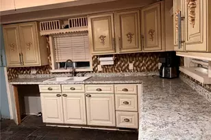 404 Triangle Dr, Kennedy Township, PA 15136 - Photo 3