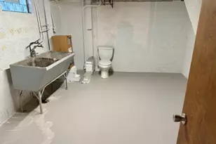 948 Pryde Ave, Sharpsville, PA 16150 - Photo 17