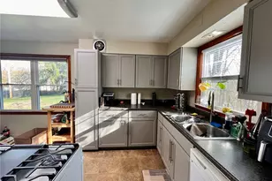 948 Pryde Ave, Sharpsville, PA 16150 - Photo 9