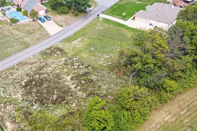 53 Ridgewood Dr, Cecil, PA 15057 - Photo 3