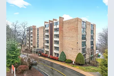 55 Highland Rd #504, Bethel Park, PA 15102 - Photo 1