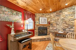 1204 Memorial Blvd, Connellsville, PA 15425 - Photo 43