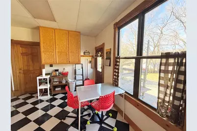 323 Franklin St, Slippery Rock, PA 16057 - Photo 3