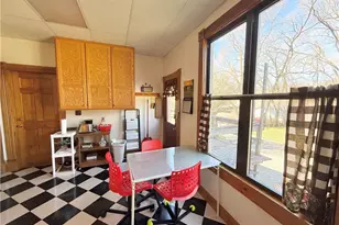 323 Franklin St, Slippery Rock, PA 16057 - Photo 3