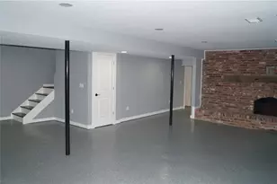 412 Jane St, Jeannette, PA 15644 - Photo 21