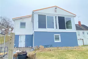 11 Washington Dr, Monessen, PA 15062 - Photo 5