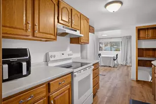 2061 Hulton Rd, Pittsburgh, PA 15147 - Photo 13