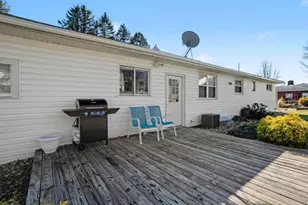 106 W Elizabeth St, Neshannock Township, PA 16105 - Photo 7