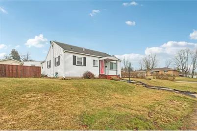 1613 Wooley Ave, New Castle, PA 16101 - Photo 3