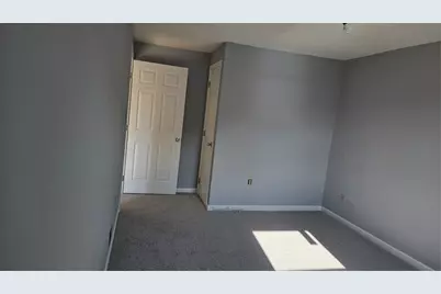 199 Broadway Avenue, Lower Burrell, PA 15068 - Photo 3