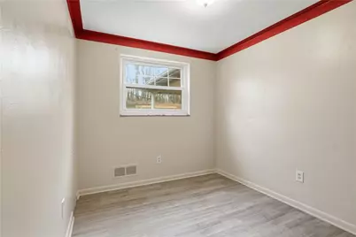 1211 Irene Ln, Pittsburgh, PA 15236 - Photo 9