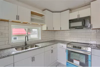 1222 Randolph St, New Castle, PA 16101 - Photo 3