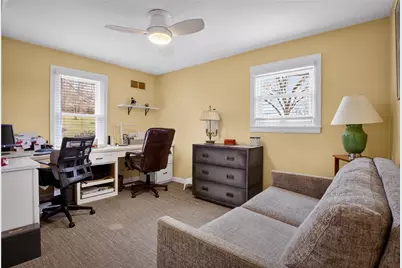 625 Ray Dr, Carnegie, PA 15106 - Photo 19