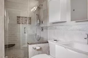 625 Ray Dr, Carnegie, PA 15106 - Photo 17