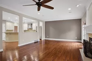 402 Georgetowne Ct, Pine Township, PA 15090 - Photo 9