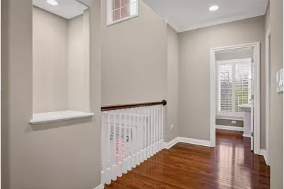 402 Georgetowne Ct, Pine Township, PA 15090 - Photo 19