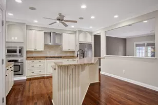 402 Georgetowne Ct, Pine Township, PA 15090 - Photo 13