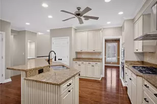 402 Georgetowne Ct, Pine Township, PA 15090 - Photo 15