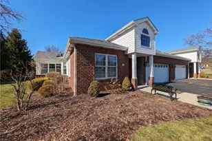 502 Independence Ct, Valencia, PA 16059 - Photo 1