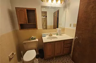 221 Thornberry Dr, Pittsburgh, PA 15235 - Photo 13