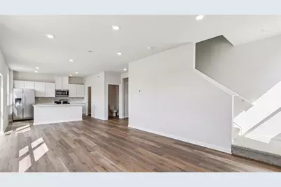 379 Leslie Farms Dr., Connoquenessing Boro, PA 16033 - Photo 7