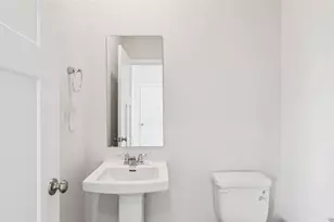 379 Leslie Farms Dr, Connoquenessing Boro, PA 16033 - Photo 13