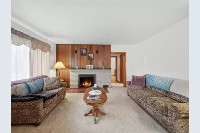 2039 Circle Drive+3 Car Garage, Hopewell Township, PA 15001 - Photo 9