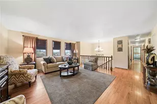 113 Skyview Dr, Penn Twp, PA 15644 - Photo 3