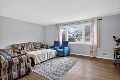 5217 Broadlea Dr, Pittsburgh, PA 15236 - Photo 11