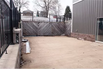 550 W George St, Carmichaels-Cumberland, PA 15320 - Photo 9