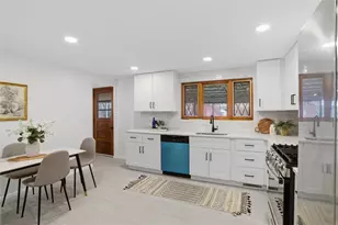 3464 Pleasantvue Dr, Pittsburgh, PA 15227 - Photo 7