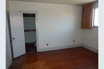 221 Sunset Dr, Wilkins Township, PA 15235 - Photo 25